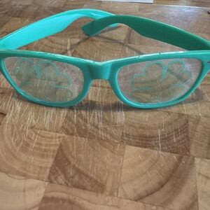 Coors Light Shamrock Green Glasses St. Patrick's Day Fun Dress Irish 4 Clover